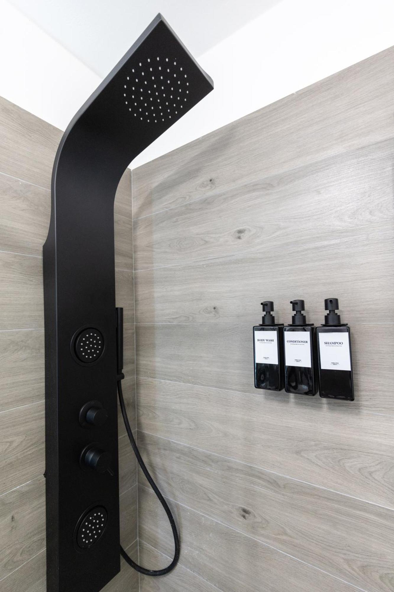 Urban Chic Luxury Suite Apartments Рим Экстерьер фото