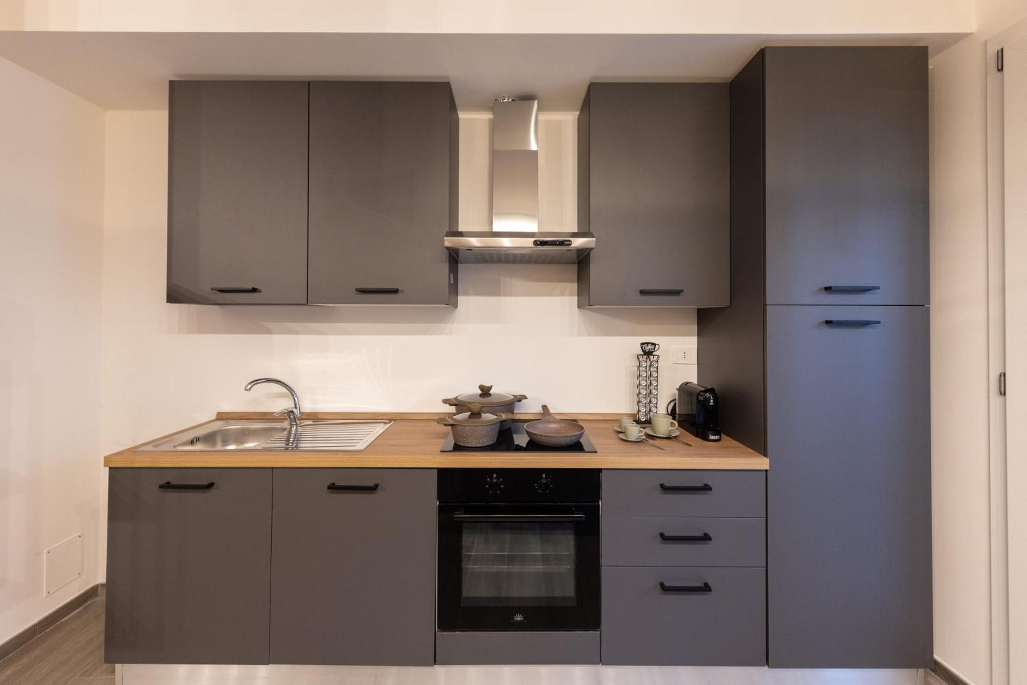 Urban Chic Luxury Suite Apartments Рим Экстерьер фото