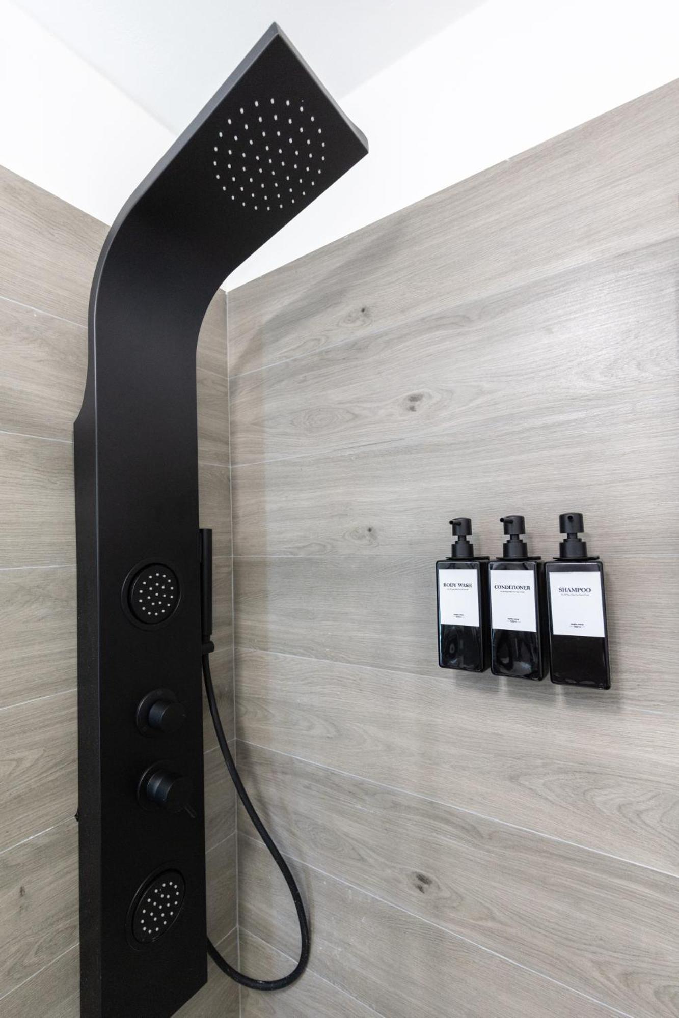 Urban Chic Luxury Suite Apartments Рим Экстерьер фото
