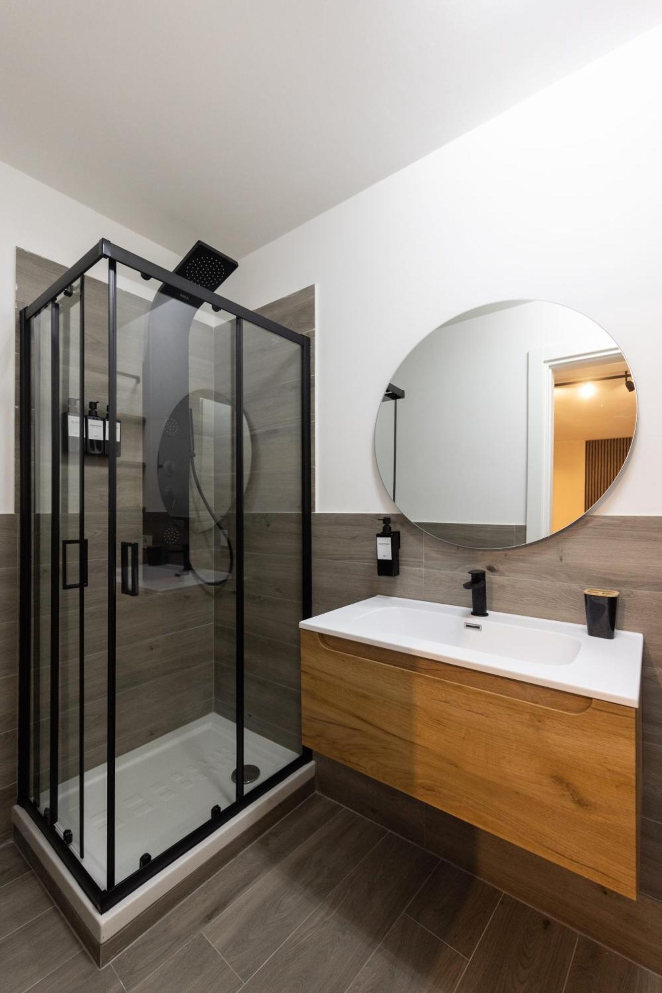 Urban Chic Luxury Suite Apartments Рим Экстерьер фото